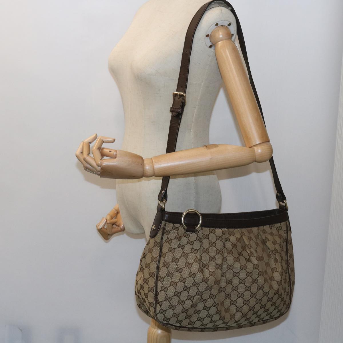 GUCCI GG Canvas Shoulder Bag Beige 296834 Auth yk9363