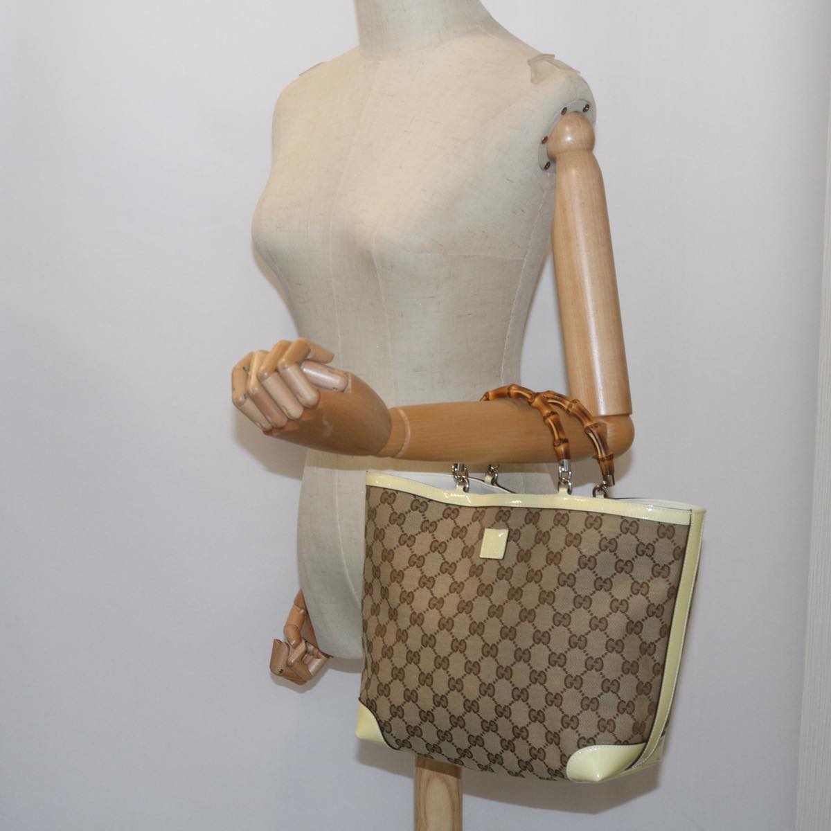 GUCCI GG Canvas Bamboo Hand Bag Beige 311175 Auth yk9538