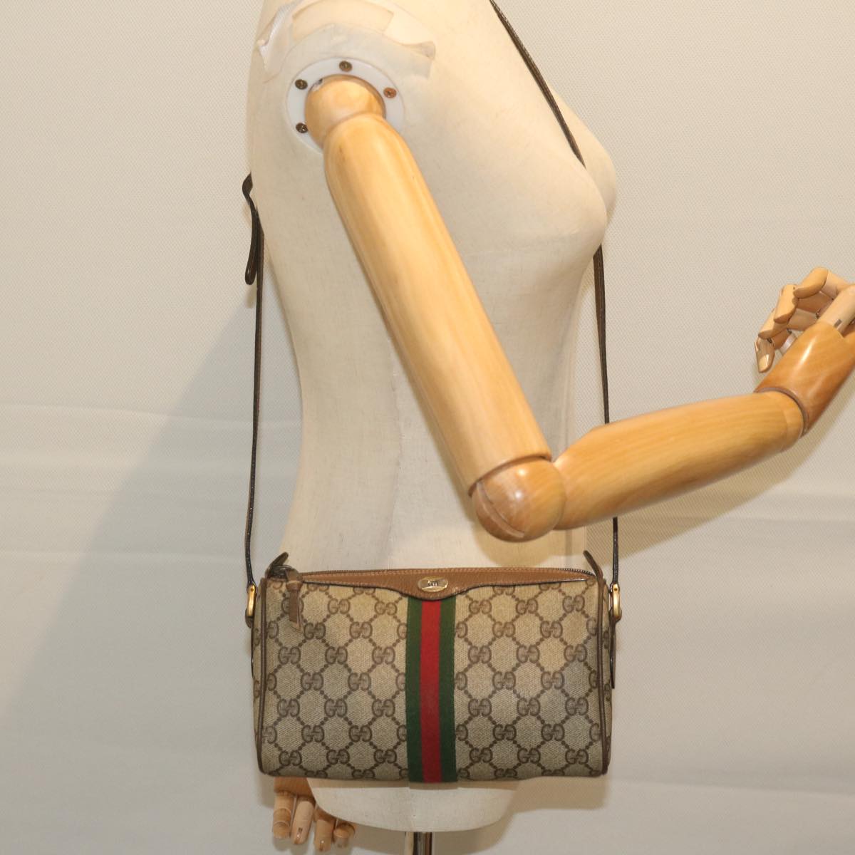 GUCCI GG Supreme Web Sherry Line Shoulder Bag Beige Red 89 02 018 Auth yk9578