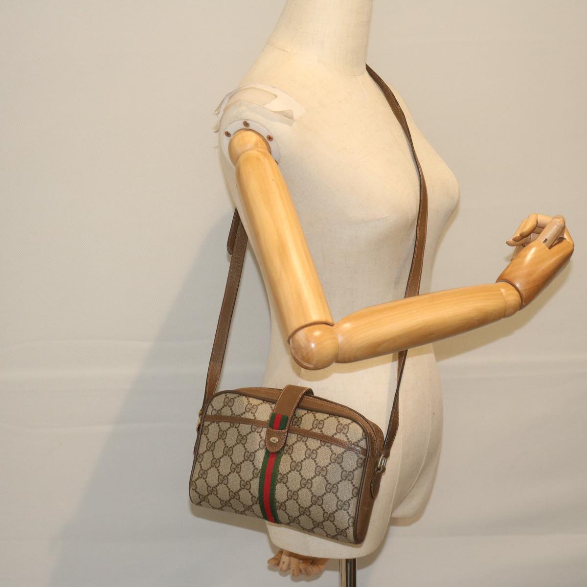 GUCCI GG Supreme Web Sherry Line Shoulder Bag Beige Red 89 02 055 Auth yk9620