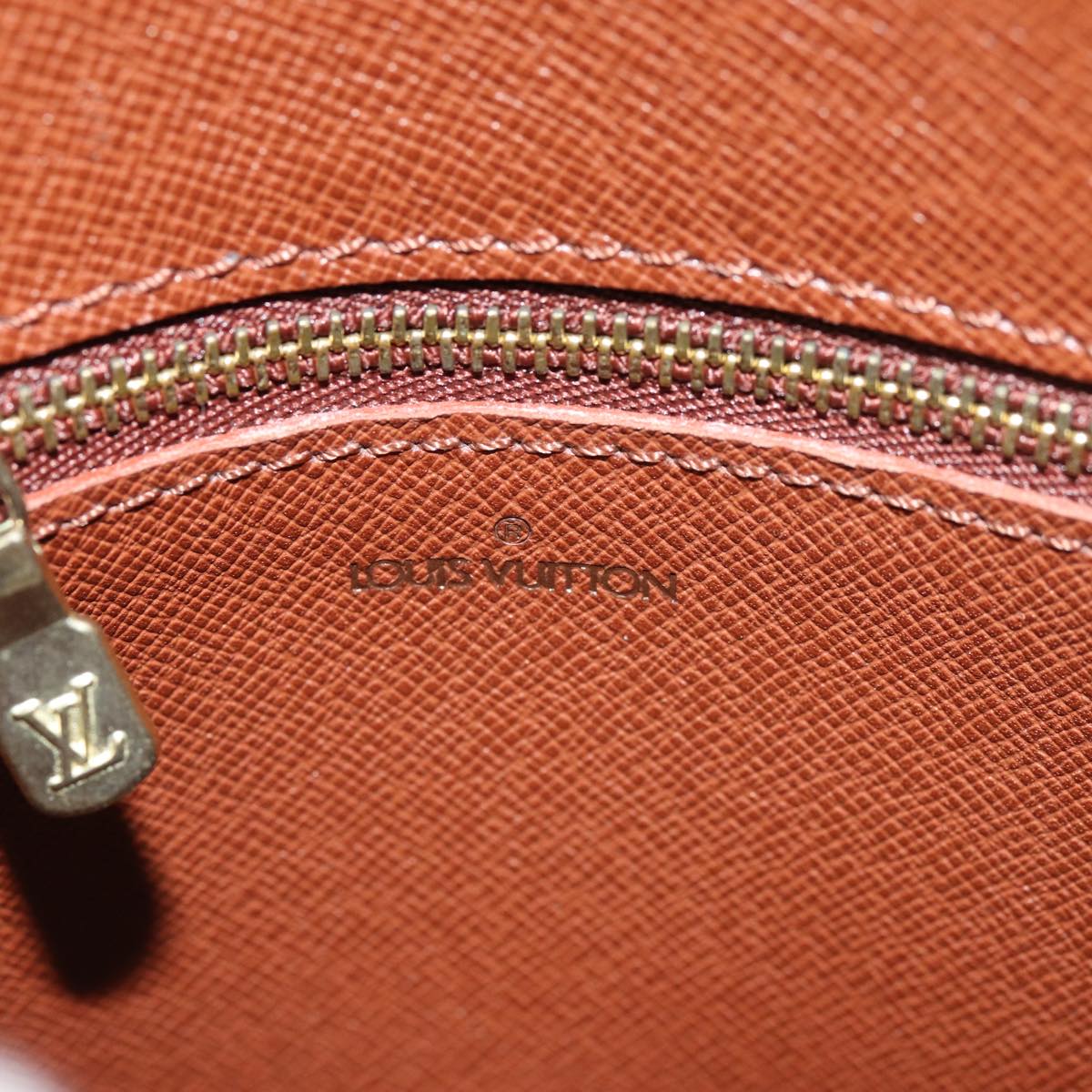 LOUIS VUITTON Monogram Saint Cloud MM Shoulder Bag M51243 LV Auth yk9649