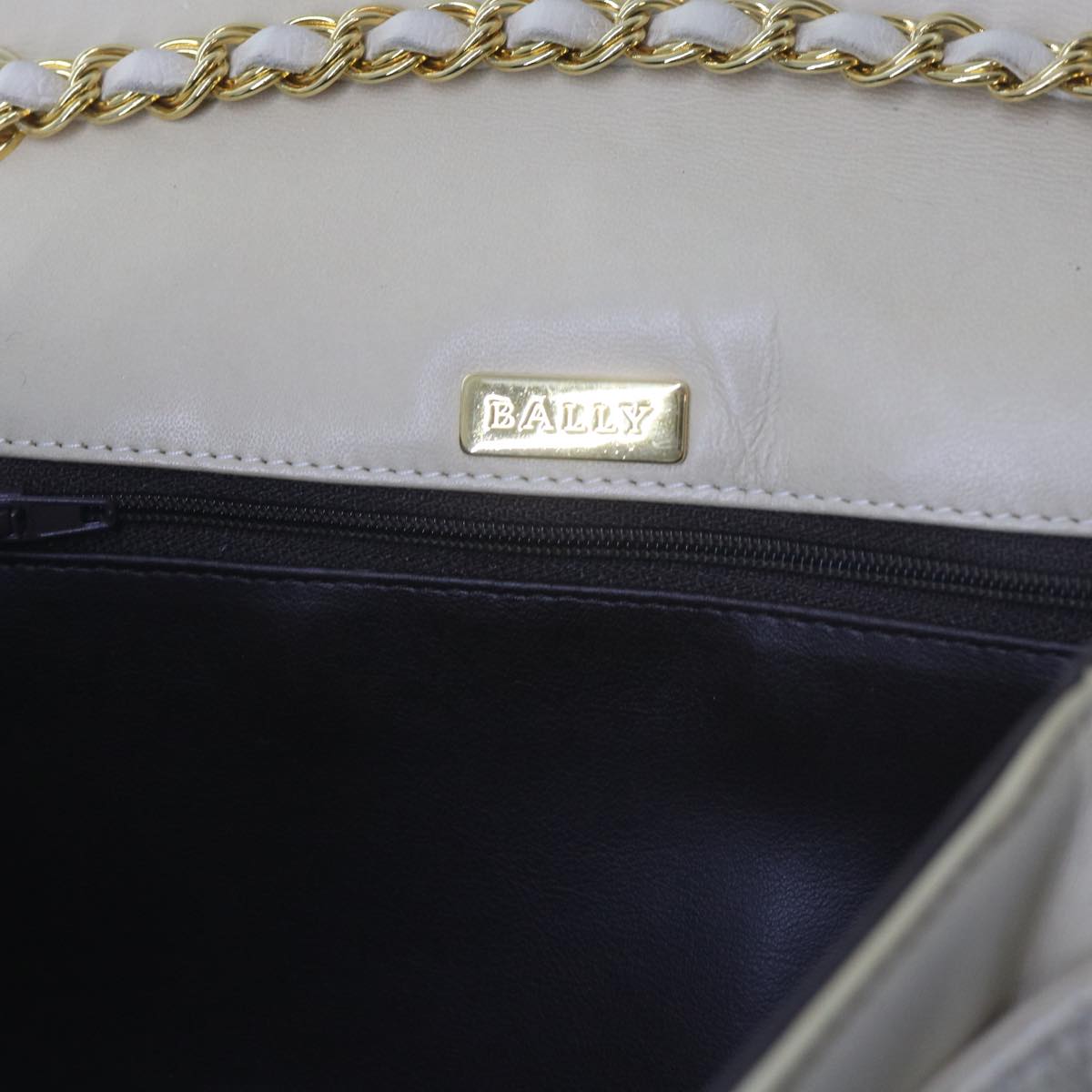 BALLY Chain Quilted Shoulder Bag Leather Beige Auth yk9757