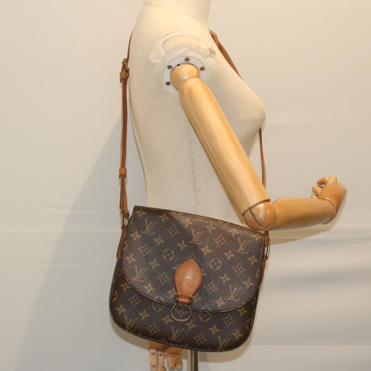 LOUIS VUITTON Monogram Saint Cloud GM Shoulder Bag M51242 LV Auth yk9872