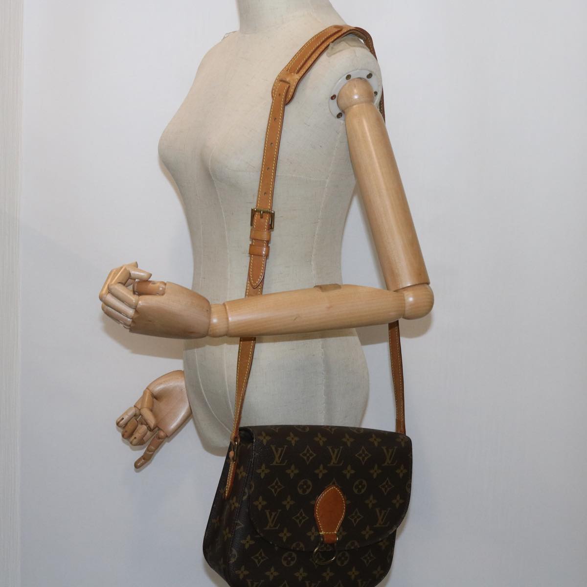 LOUIS VUITTON Monogram Saint Cloud GM Shoulder Bag M51242 LV Auth yk9955