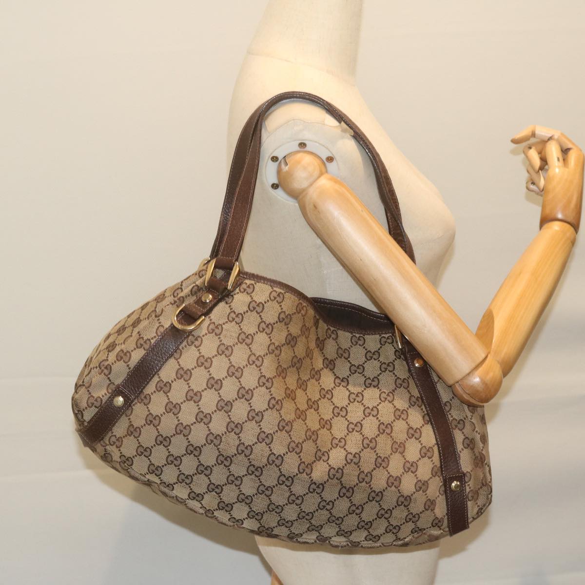 GUCCI GG Canvas Shoulder Bag Beige 130736 Auth yk9987