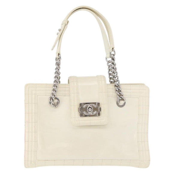 CHANEL Chain Boy Chanel Bag Patent leather White Silver CC Auth YKZ1054A