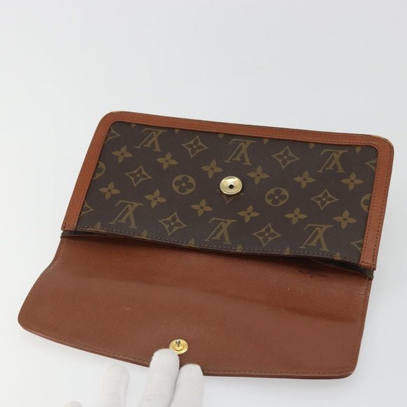 LOUIS VUITTON Monogram Pochette Dam PM Clutch Bag M51812 LV Auth YKZ1212