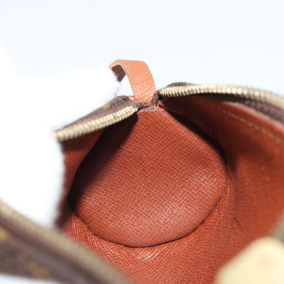 LOUIS VUITTON Monogram Papillon Pouch LV Auth YKZ1217A