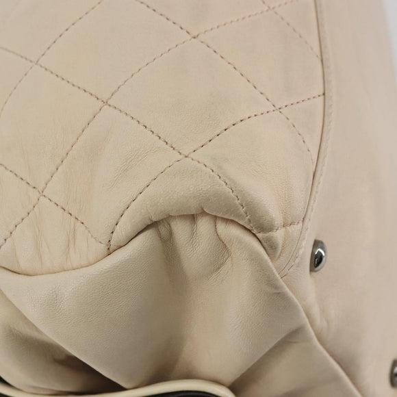 CHANEL Matelasse Boston Tasche Lammleder Elfenbein Silberfarbene CC Auth YKZ1338A