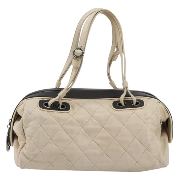 CHANEL Matelasse Boston Tasche Lammleder Elfenbein Silberfarbene CC Auth YKZ1338A