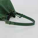 LOUIS VUITTON Epi Petit Noe Umhängetasche Grün M44104 LV Auth YKZ1495-7