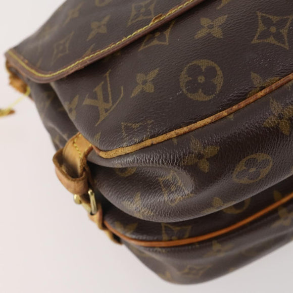 LOUIS VUITTON Monogram Saumur 30 Shoulder Bag M42256 LV Auth YKZ280