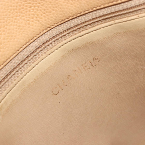 CHANEL Matelasse Chain Shoulder Bag Caviar Skin Beige Gold CC Auth YKZ963