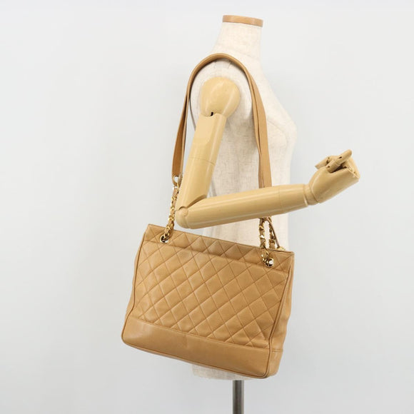CHANEL Matelasse Chain Shoulder Bag Caviar Skin Beige Gold CC Auth YKZ963
