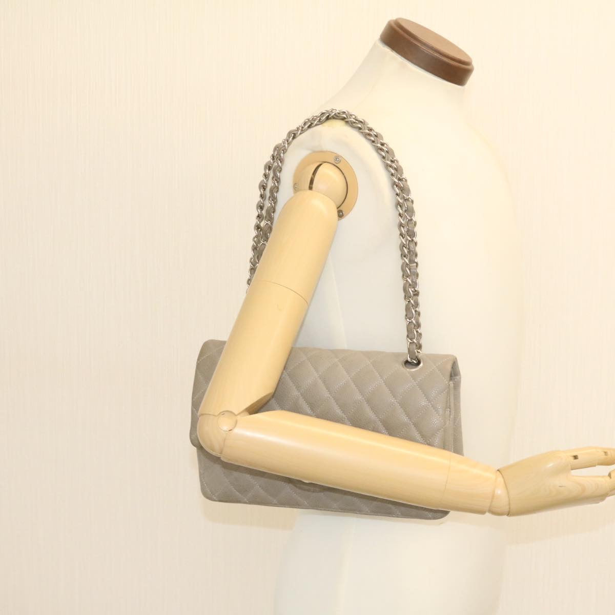 CHANEL Matelasse Double Chain Flap Shoulder Bag Caviar Skin Gray CC Auth 24550A