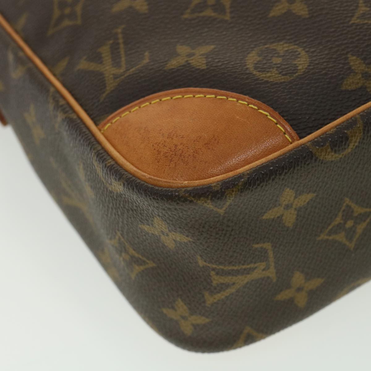 LOUIS VUITTON Monogram Danube MM Shoulder Bag M45264 LV Auth 27319