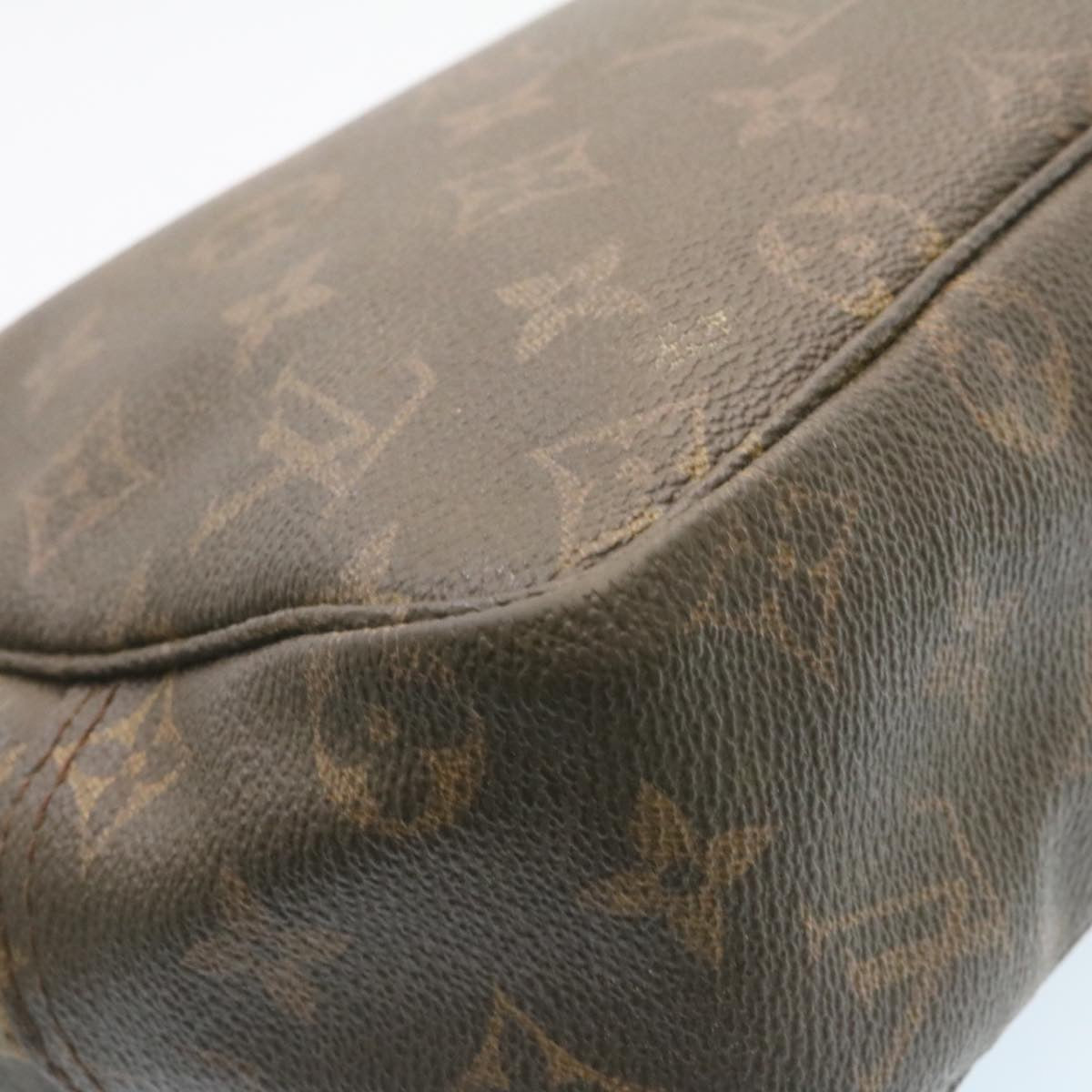 LOUIS VUITTON Monogram Trousse Toilette 28 Clutch Bag M47522 LV Auth 27331