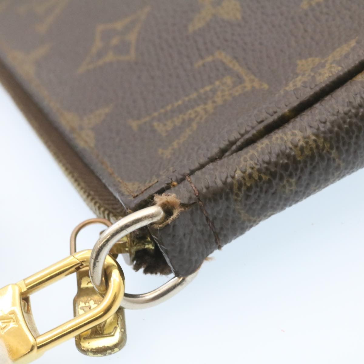 LOUIS VUITTON Monogram Pochette Accessoires Pouch M51980 LV Auth 27422