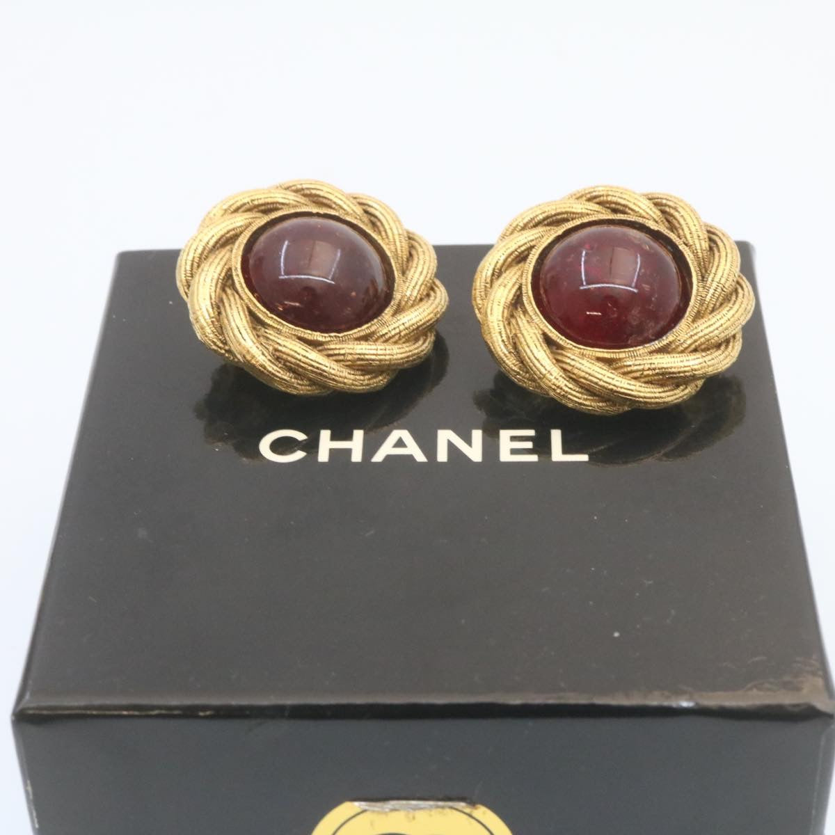 CHANEL Earring Gold CC Auth 27973