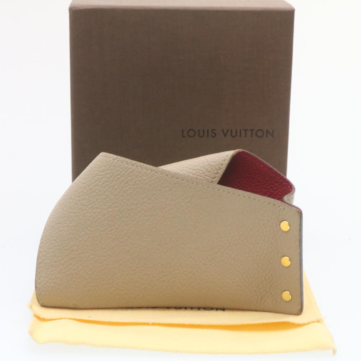 LOUIS VUITTON Taurillon Clemence Leather Key Case Gray LV Auth 28085