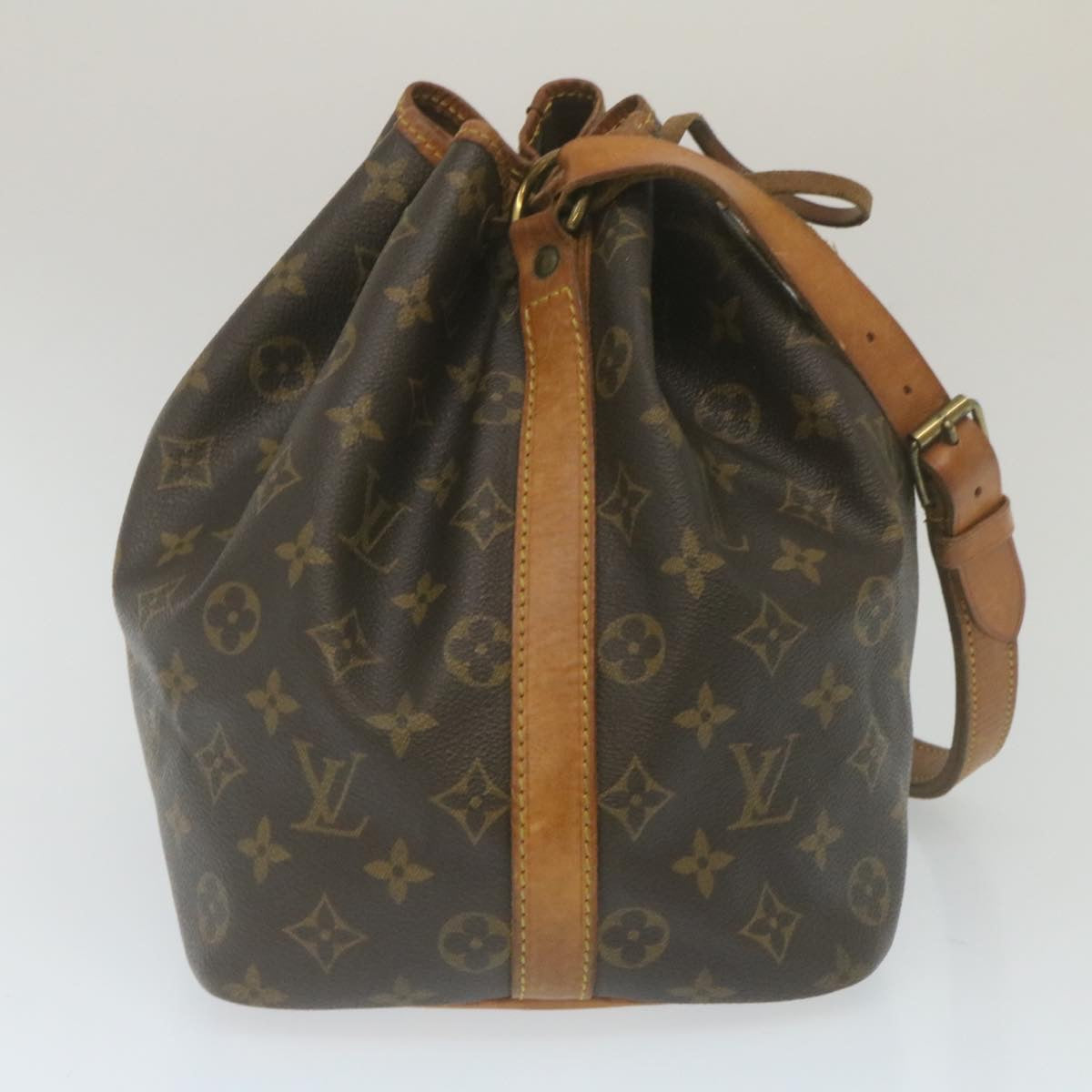 LOUIS VUITTON Monogram Petit Noe Shoulder Bag M42226 LV Auth 28502