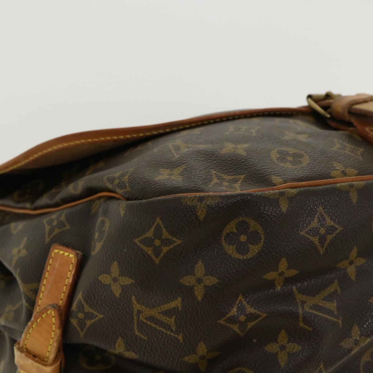 LOUIS VUITTON Monogram Saumur 35 Shoulder Bag M42254 LV Auth 28705