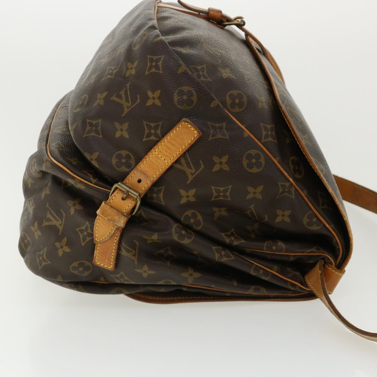 LOUIS VUITTON Monogram Saumur 35 Shoulder Bag M42254 LV Auth 28705