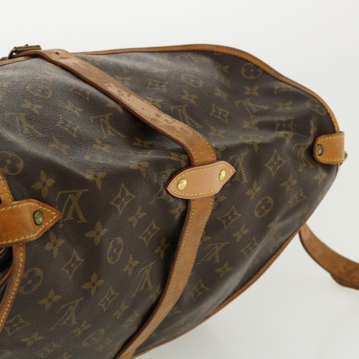 LOUIS VUITTON Monogram Saumur 35 Shoulder Bag M42254 LV Auth 28705