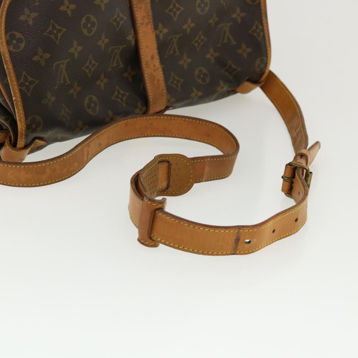 LOUIS VUITTON Monogram Saumur 35 Shoulder Bag M42254 LV Auth 28705