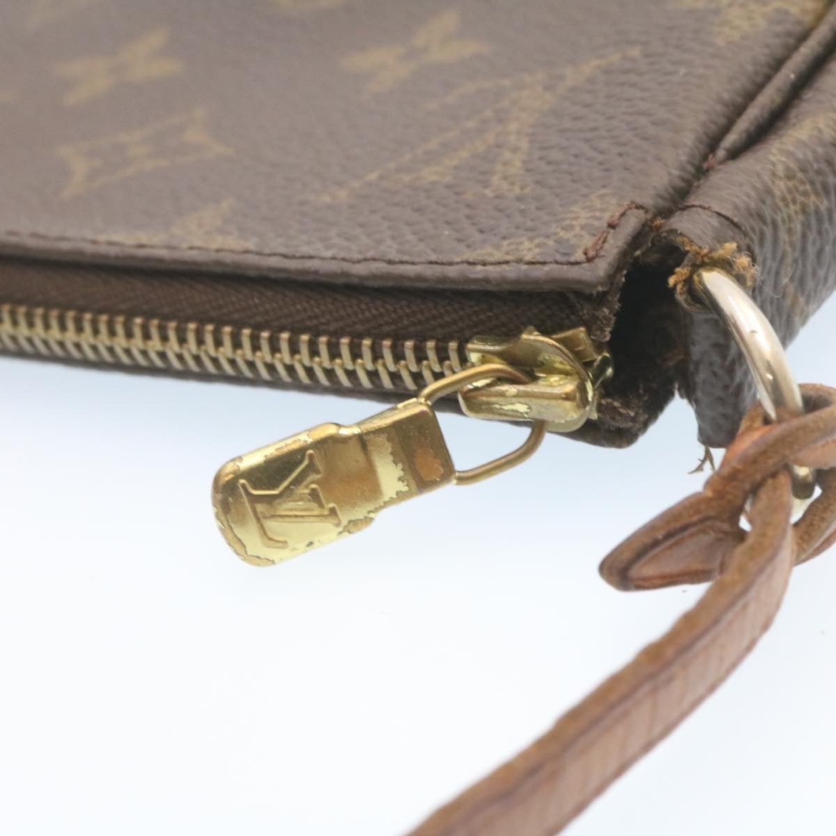 LOUIS VUITTON Monogram Pochette Accessoires Pouch M51980 LV Auth 29017