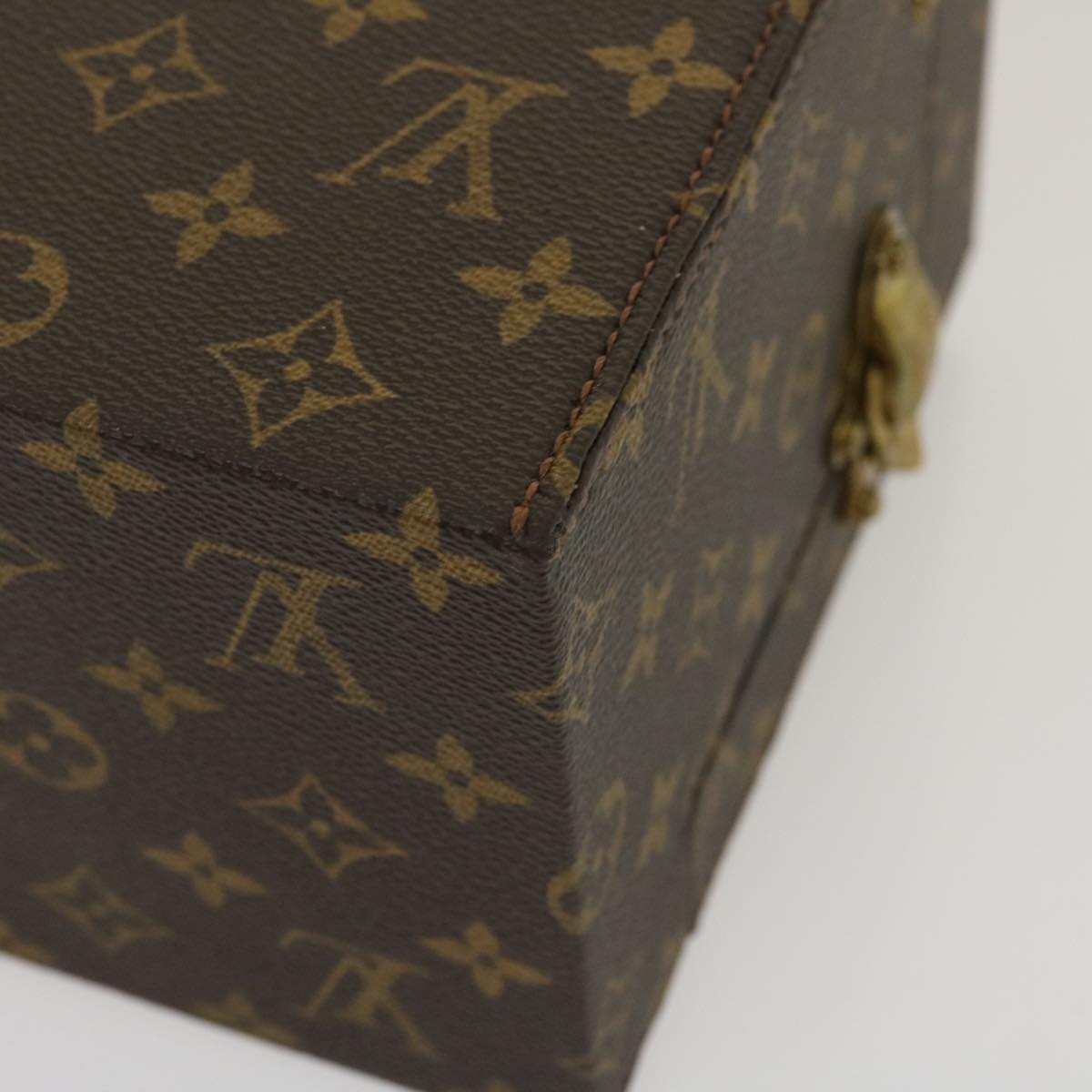 LOUIS VUITTON Monogram Coffret winding machine Accessory Case M48126 Auth 29828A