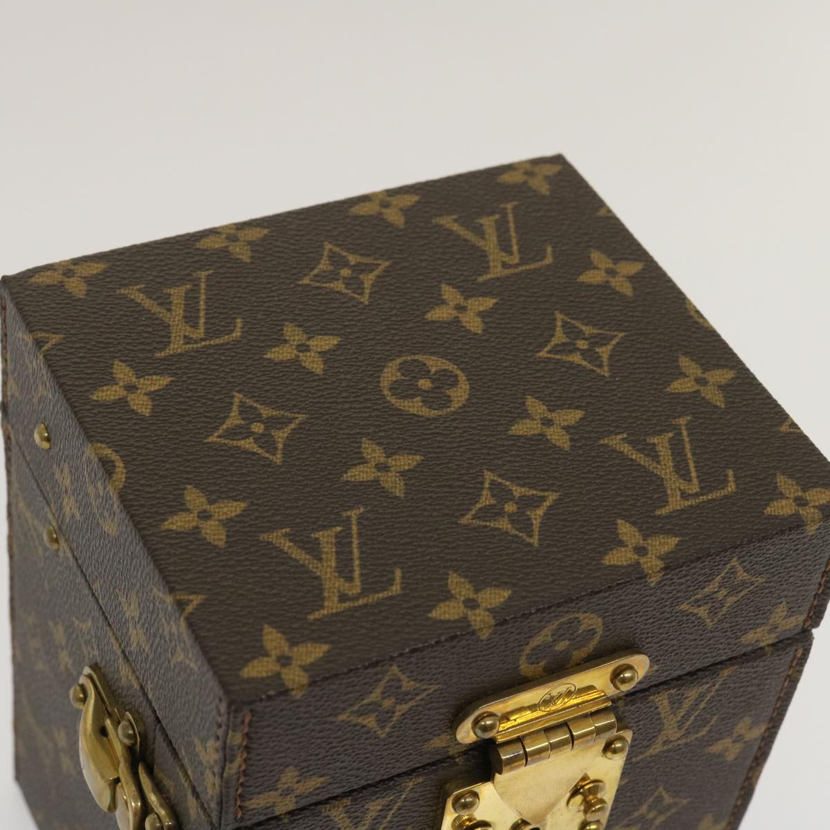 LOUIS VUITTON Monogram Coffret winding machine Accessory Case M48126 Auth 29828A