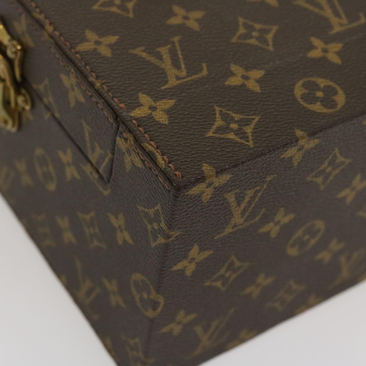 LOUIS VUITTON Monogram Coffret winding machine Accessory Case M48126 Auth 29828A