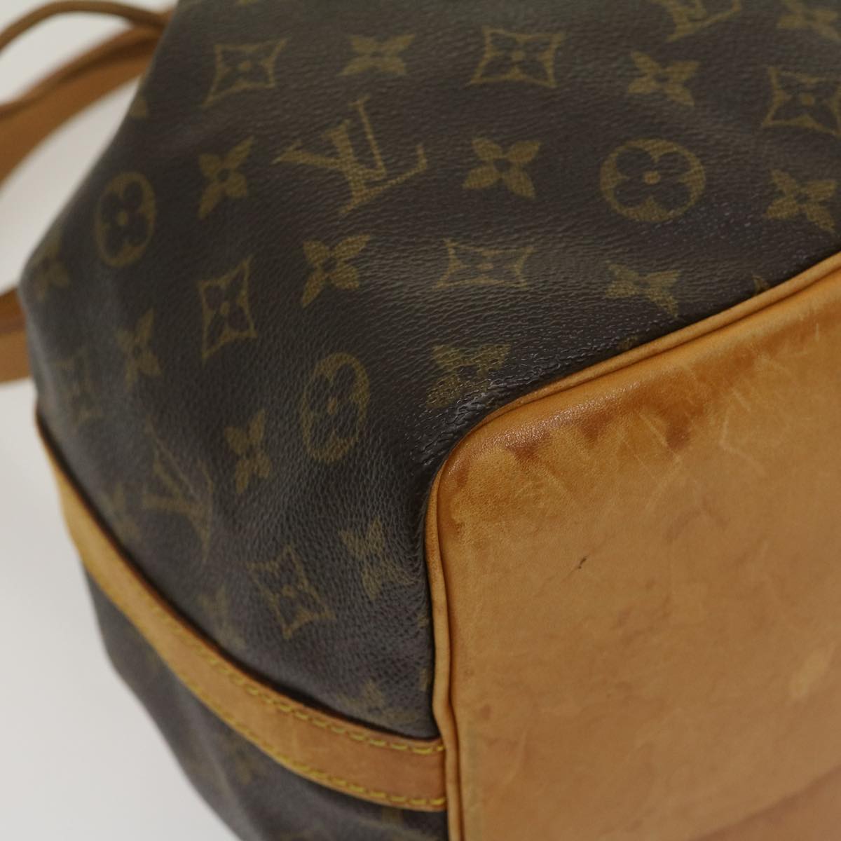 LOUIS VUITTON Monogram Petit Noe Shoulder Bag M42226 LV Auth 29985