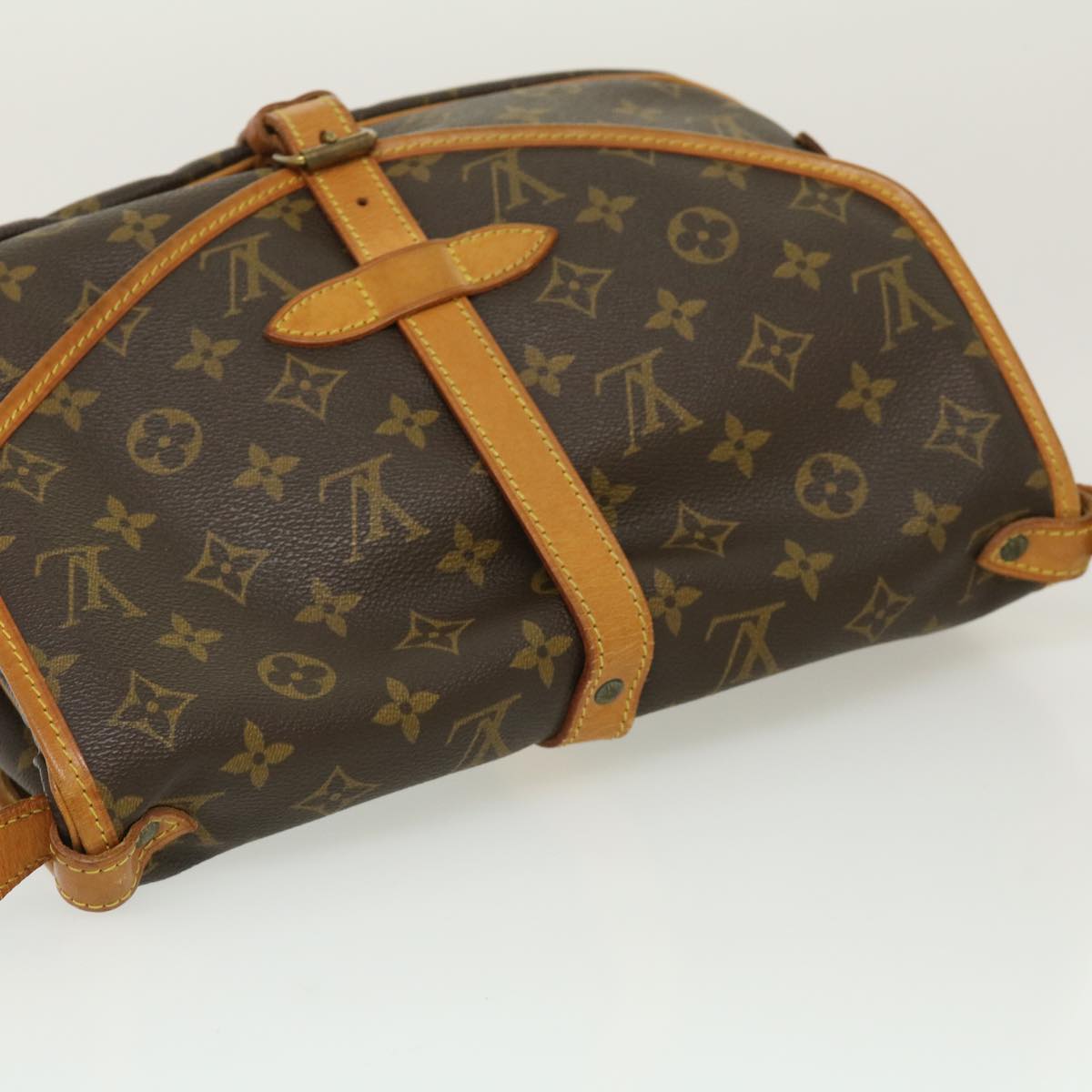 LOUIS VUITTON Monogram Saumur 30 Shoulder Bag M42256 LV Auth 29987