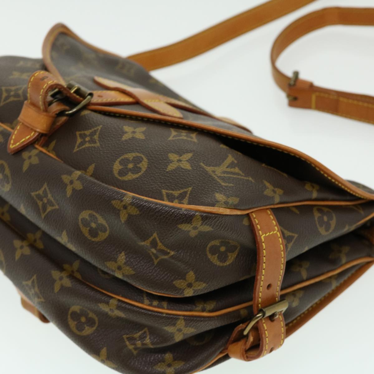 LOUIS VUITTON Monogram Saumur 30 Shoulder Bag M42256 LV Auth 30003