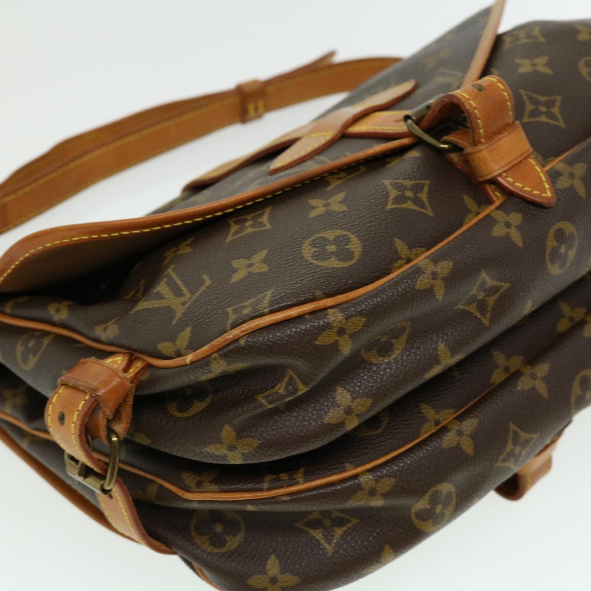 LOUIS VUITTON Monogram Saumur 30 Shoulder Bag M42256 LV Auth 30003