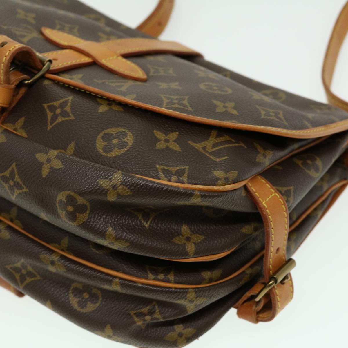 LOUIS VUITTON Monogram Saumur 30 Shoulder Bag M42256 LV Auth 30003