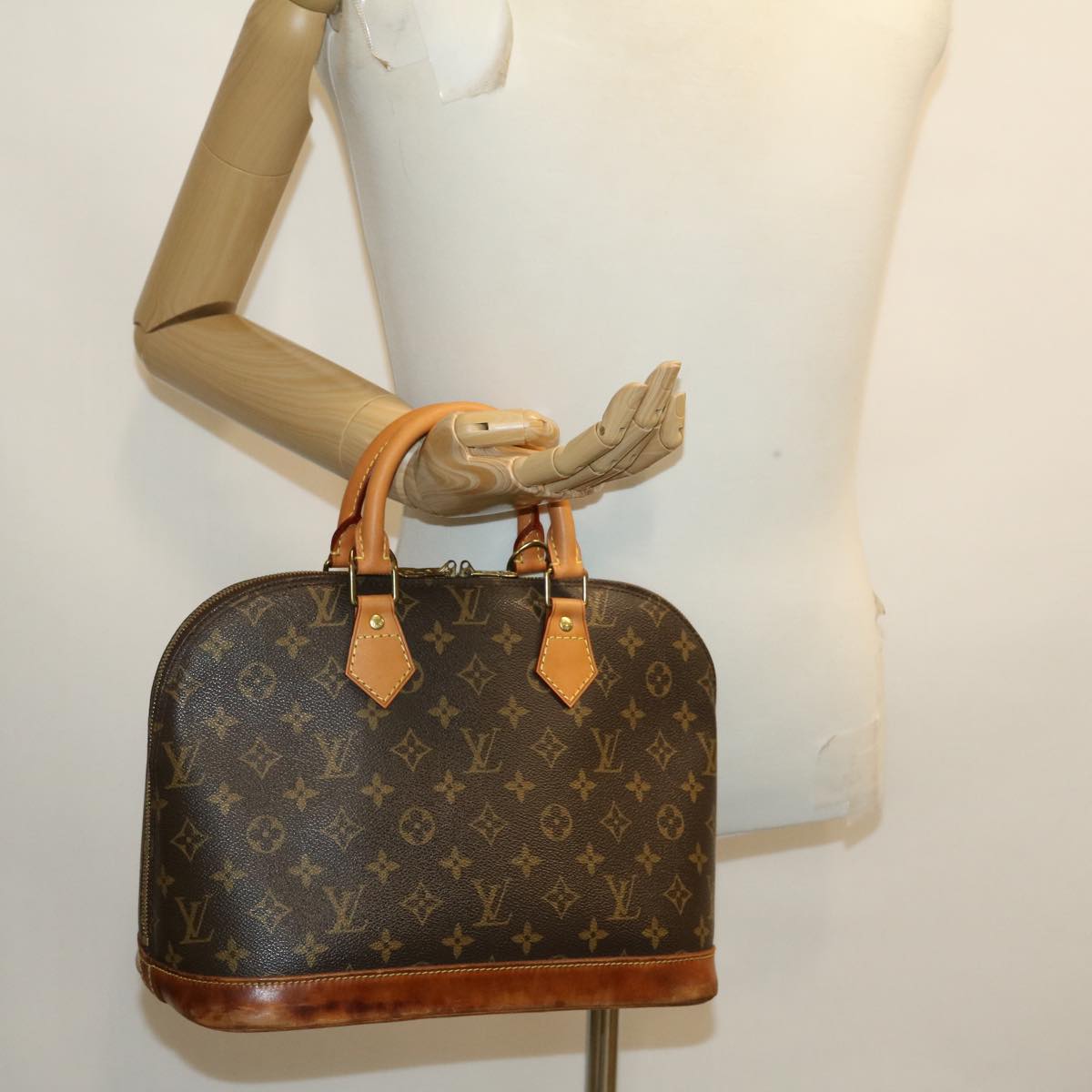 LOUIS VUITTON Monogram Alma Hand Bag M51130 LV Auth 30026