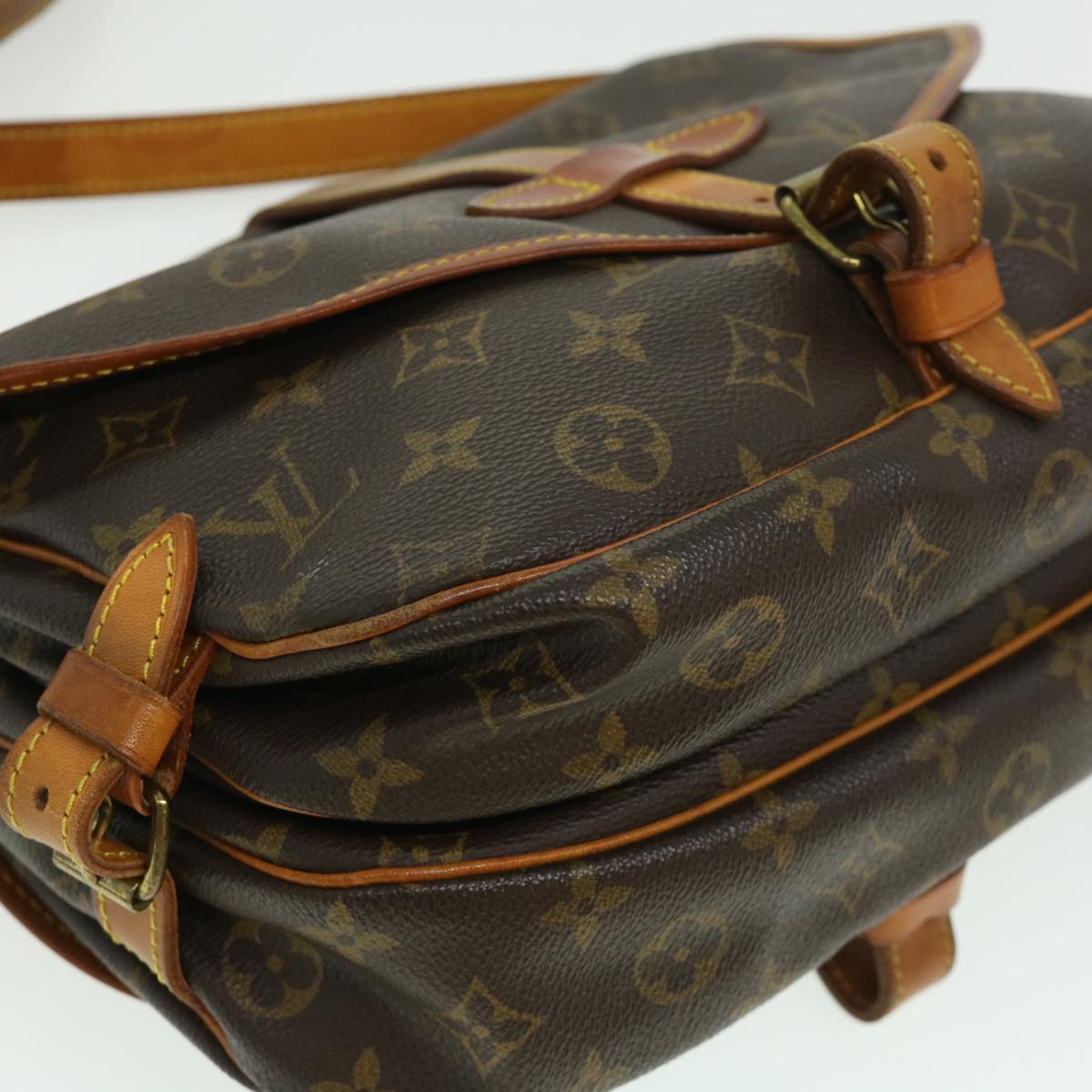 LOUIS VUITTON Monogram Saumur 30 Shoulder Bag M42256 LV Auth 30072