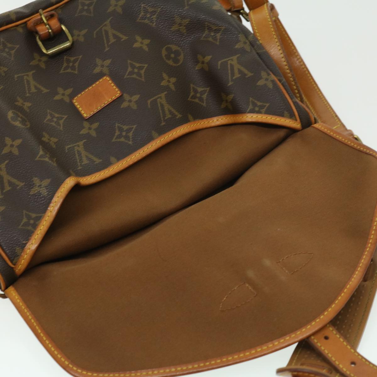 LOUIS VUITTON Monogram Saumur 30 Shoulder Bag M42256 LV Auth 30072