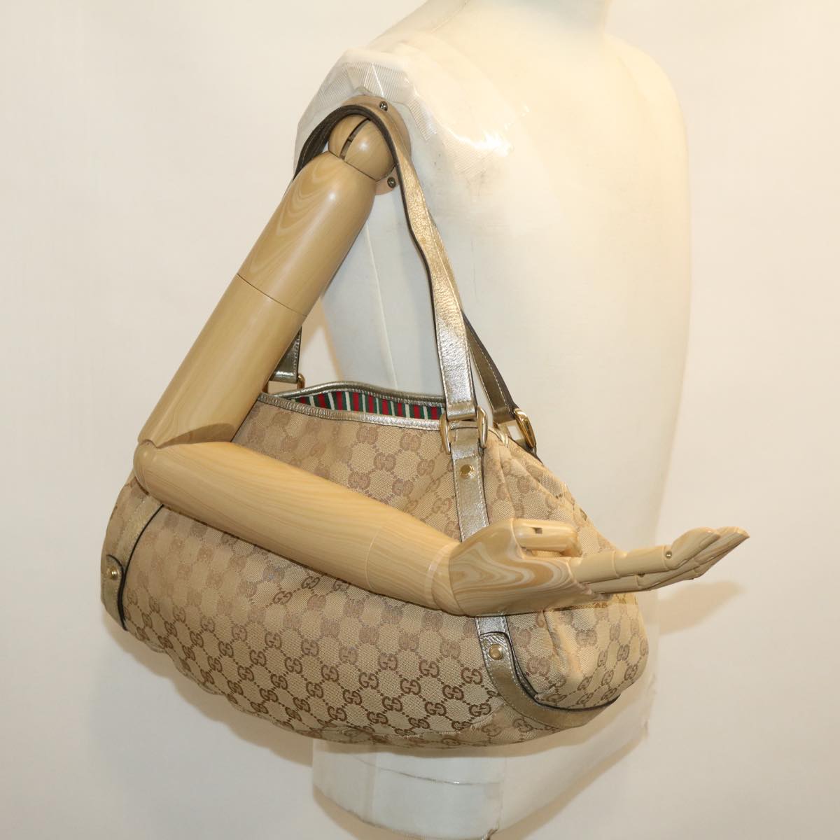 GUCCI GG Canvas Shoulder Bag Beige Silver Auth 30333