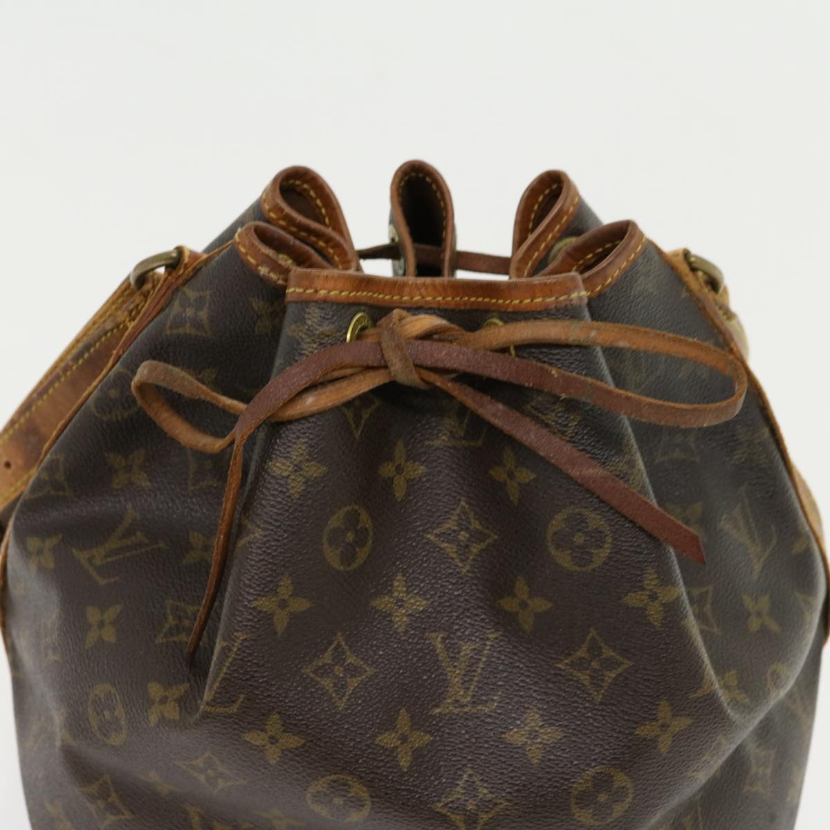 LOUIS VUITTON Monogram Petit Noe Shoulder Bag M42226 LV Auth 30433