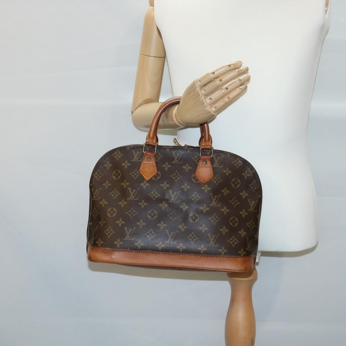 LOUIS VUITTON Monogram Alma Hand Bag M51130 LV Auth 30702