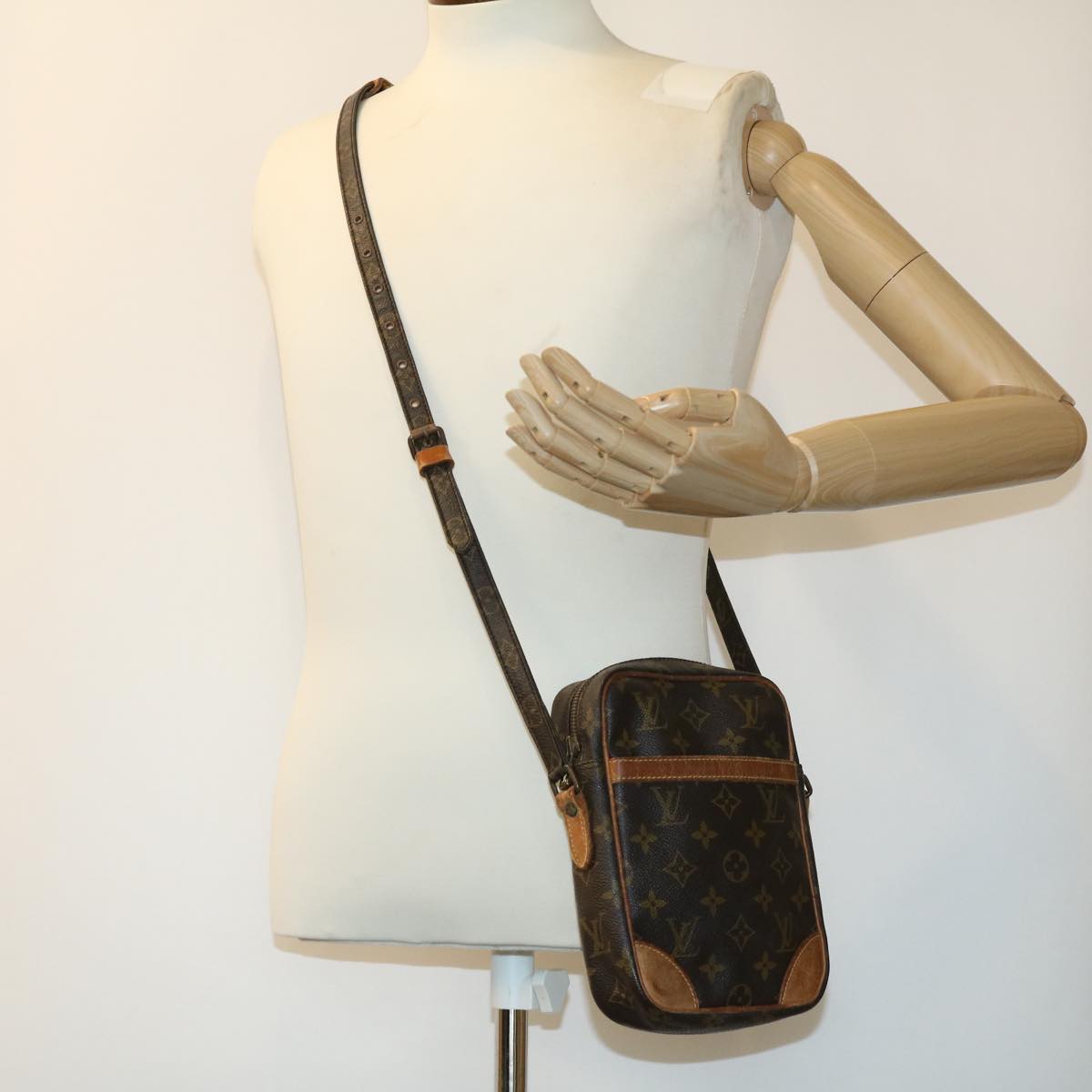 LOUIS VUITTON Monogram Danube Shoulder Bag M45266 LV Auth 30708