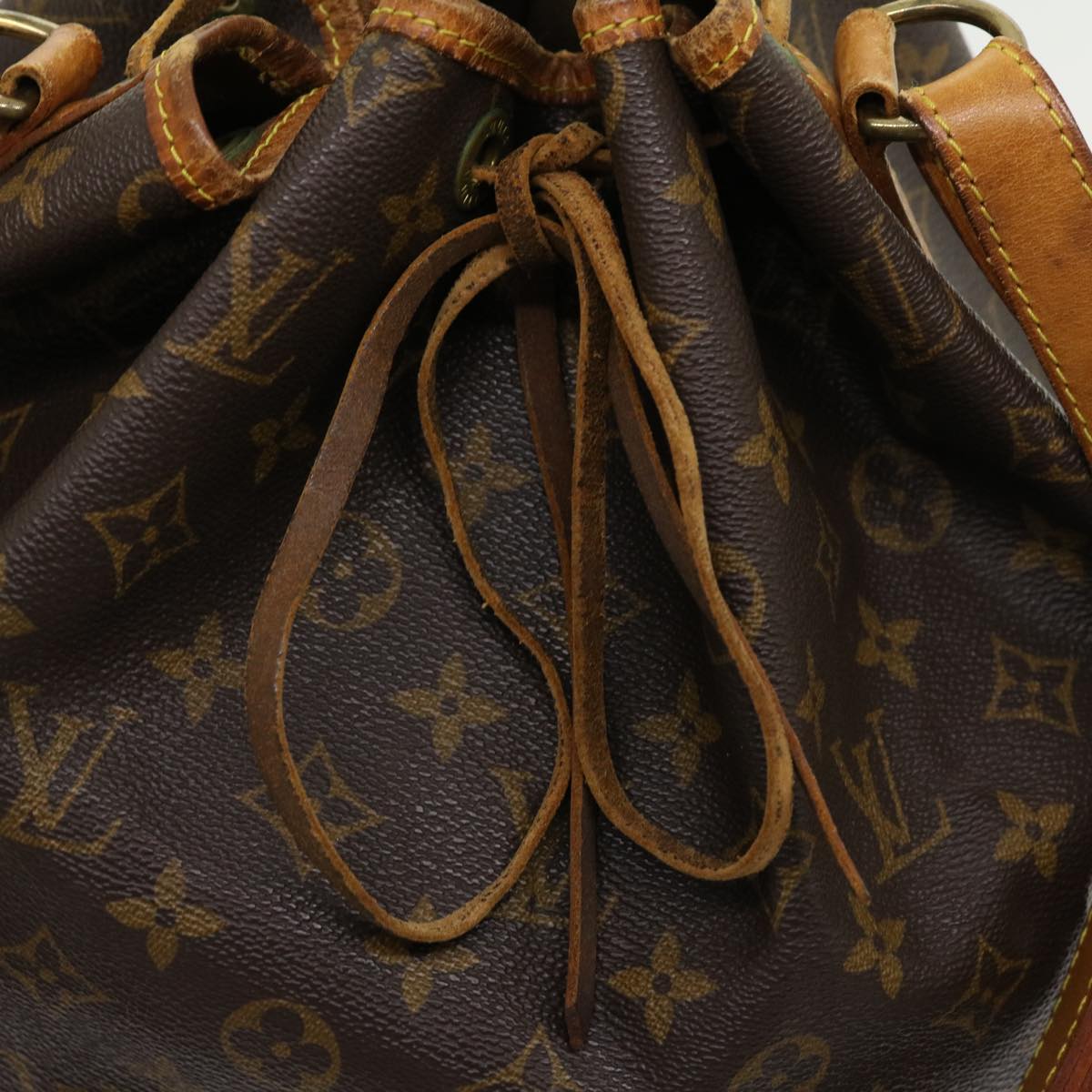 LOUIS VUITTON Monogram Noe Shoulder Bag M42224 LV Auth 30777