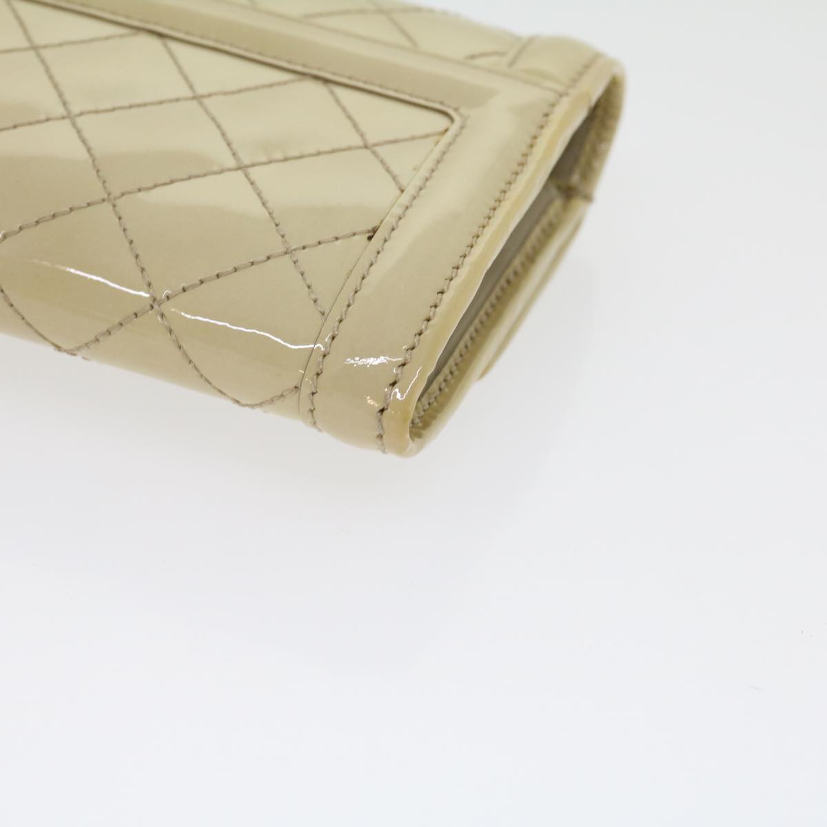 BURBERRY Long Wallet Enamel Beige Auth 30970