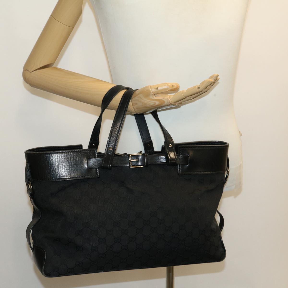 GUCCI GG Canvas Hand Bag Black Auth 30974