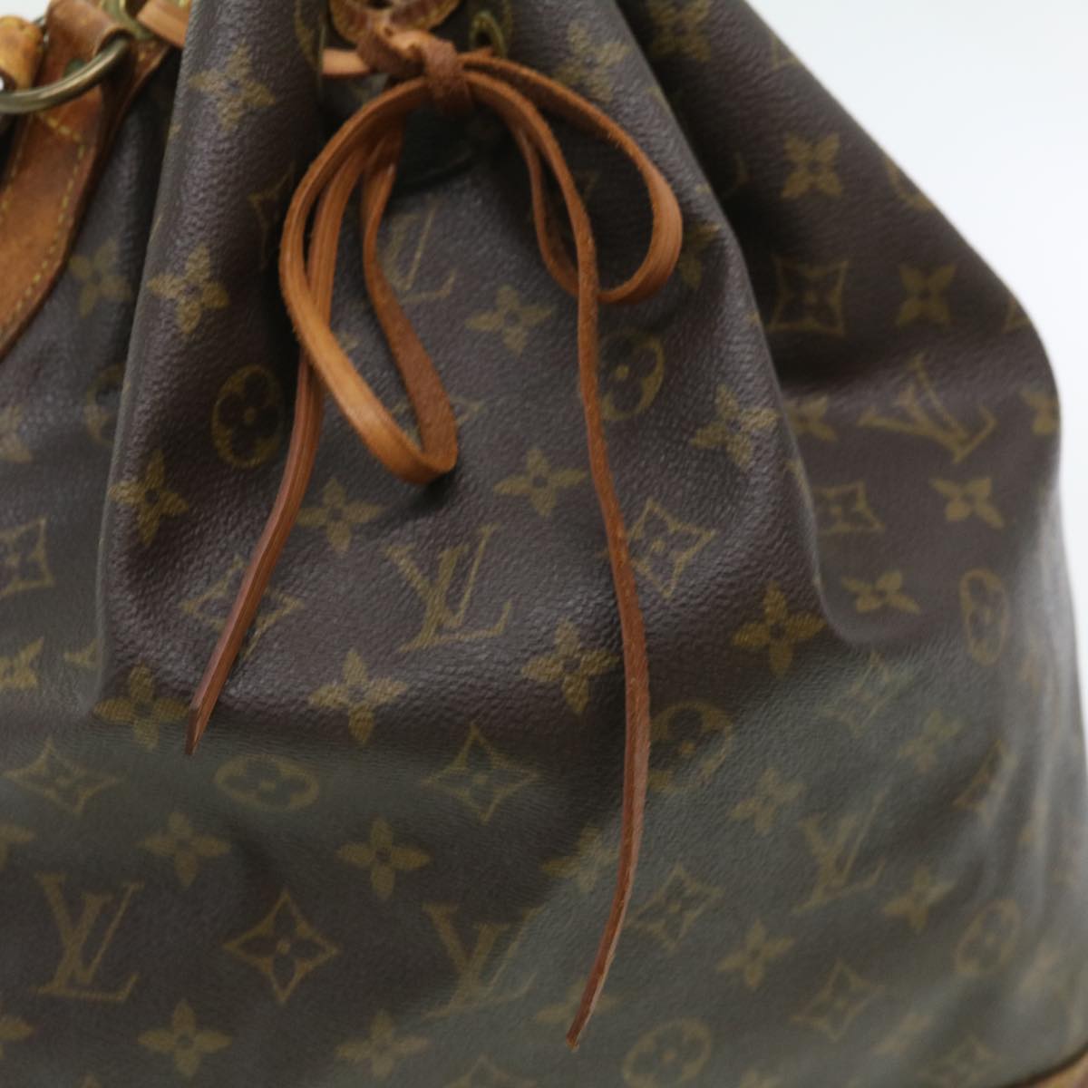 LOUIS VUITTON Monogram Noe Shoulder Bag M42224 LV Auth 31451