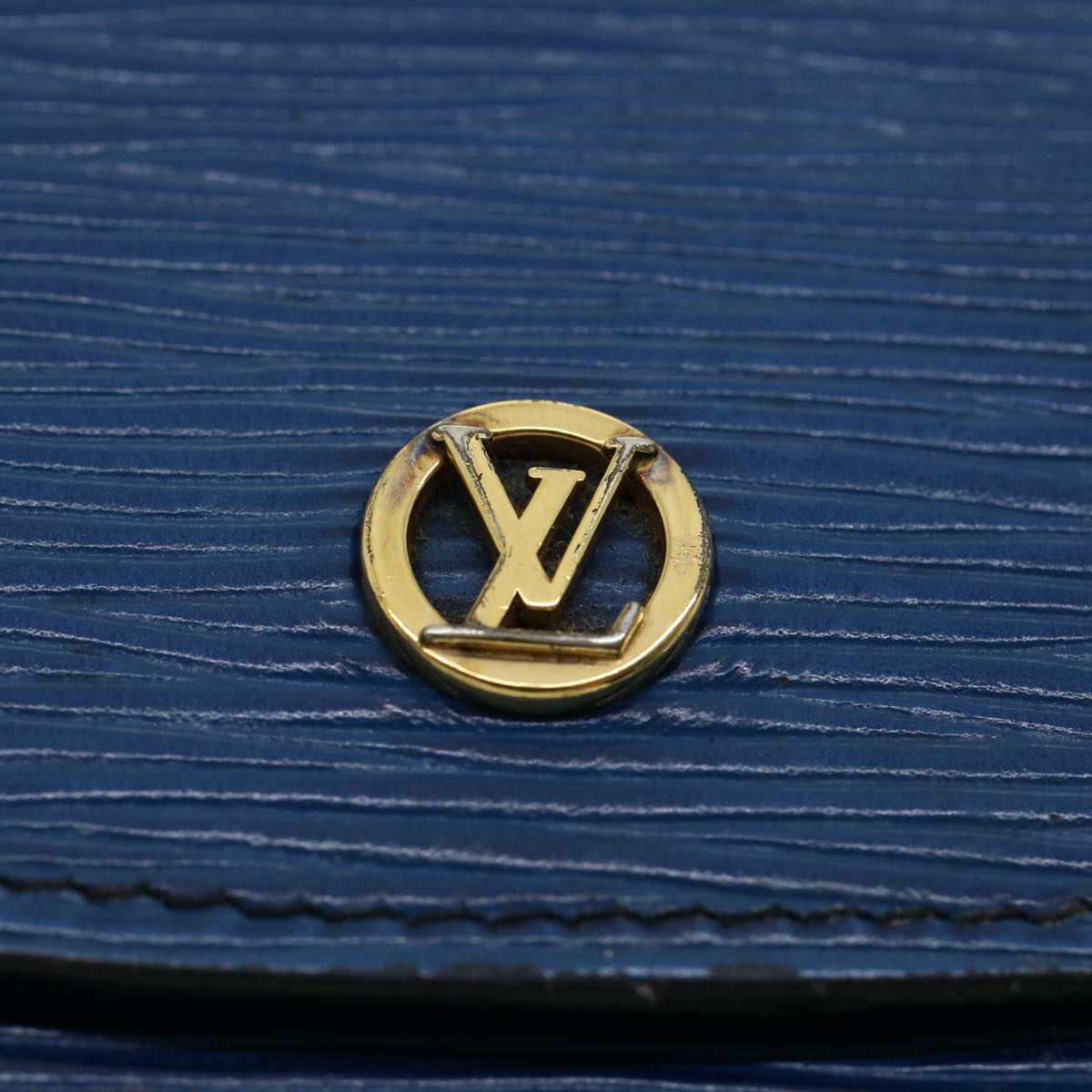 LOUIS VUITTON Epi Montagne 23 Clutch Bag Blue M52665 LV Auth 31693